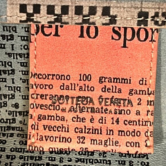 Bottega Veneta Small The Newspaper Leather Shopper Bag - Picture 11 of 16